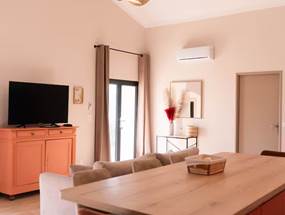 salon spacieux Appartement La Bastide