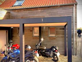car-port motos.
