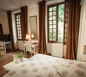 Hostellerie du grand duc chambre familiale 1