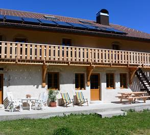 Gîte Tré le grenier - charmant gîte - Gîte le Grand - pour 6 personnes - terrasse