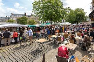 Place du concert - Marché du Dimanche matin à Lille