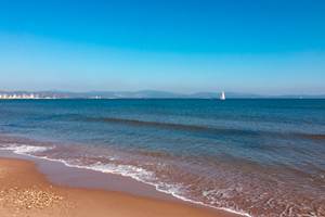 Plage de sable fin direction Hyères