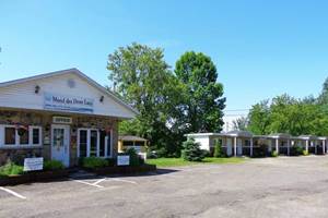 Motel des Deux Lacs in Waterloo, Canada