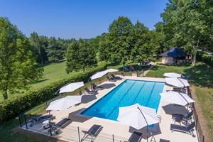 Piscine au coeur du parc de 10 hectares