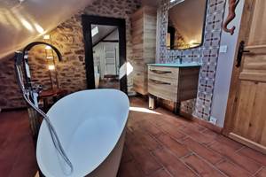 La salle de bain de la chambre La Malmaison