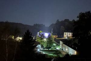 La Manufacture Royale de Bains en lumière