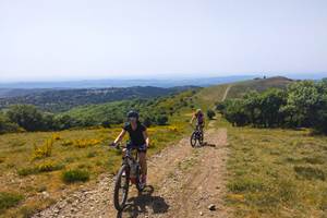 C'est facile en montée avec un VTT Electrique