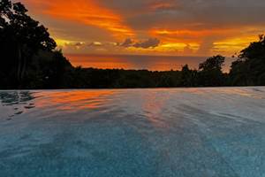 COUCHER DE SOLEIL VILLA PISCINE POINTE NOIRE