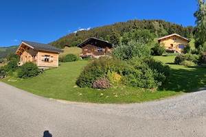 Les chalets d'Heidi en été
