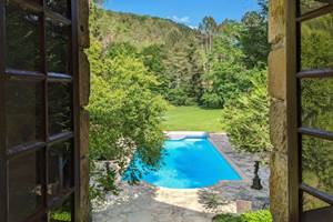 Vue sur la piscine