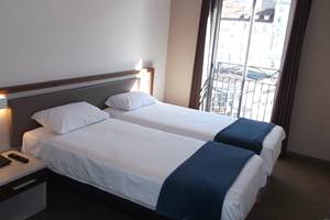 vue de la chambre avec la nouvelle literie-presta