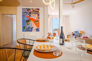 Un intérieur aux couleurs du Sud où chaque détail a été pensé pour votre confort.