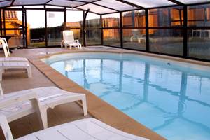 Piscine disponible de mi-mai à mi-octobre