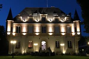 Château à la tombée de la nuit