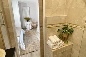 1 salle de bain + chambre