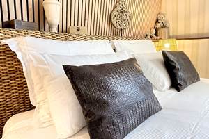 1 deco tete de lit - copie