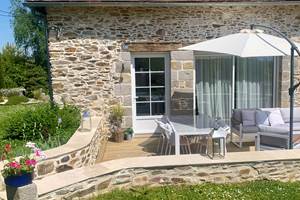 1 terrasse de devant la maison
