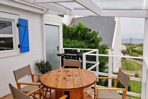 Terrasse vue mer sur la Baie de Porspaul à  Plouarzel