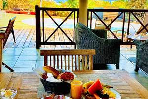 Terrasse Bar pour apprécier vos petit-déjeuners ou discuter autour d'un verre