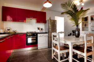 Oasis de Terre Rouge -  Cuisine de la villa T3 Flamboyant