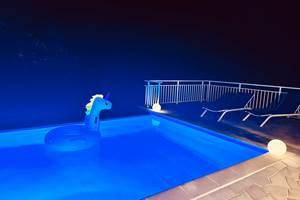 La piscine de nuit