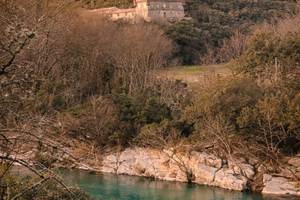 Vue sur le Chateau depuis la rivière