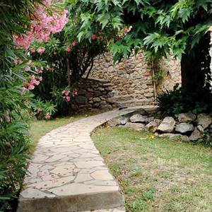 Massane chemin des lauriers