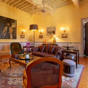 CHÂTEAU D'ISSUS - Salon