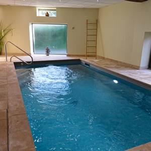 Piscine intérieure chauffée privative