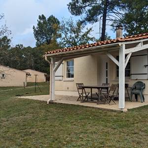 TERRASSE GITE CONFORT 219 ETANG VALLIER RESORT