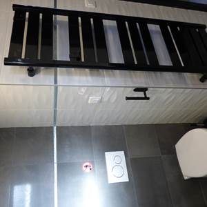SDB Chambre Léa La Colline aux Yeux Doubs 3