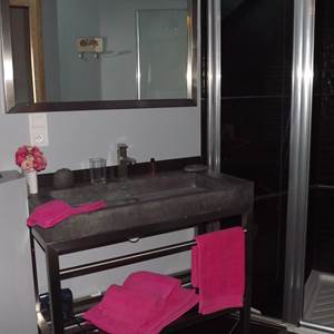 Salle de bain chambre de Marie