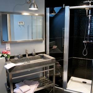 Salle de Bain chambre de Marie