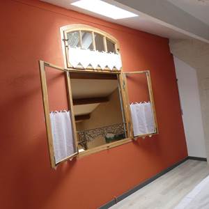 Fenêtre dans chambre Les Ocres