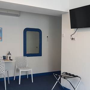 bureau et TV