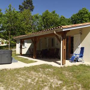 ETANG VALLIER RESORT VILLA HELEEN