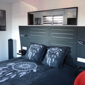 Chambre Léa La Colline aux Yeux Doubs 3