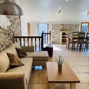 Mas Albères salon et coin repas