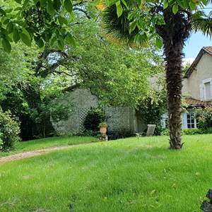 Gites Dordogne - La Petite Clavelie côté parc-photo-newsletter