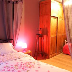 La salle de bains de la chambre Fuschia : 2 Adultes + 2 Adolescents + Bébé