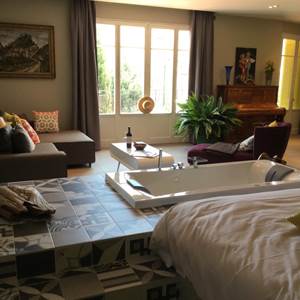 le-salon-depuis-le-lit-esperades