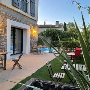 Terrasse-coté-piscine