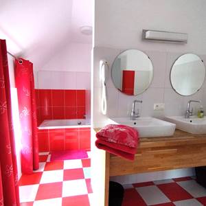 Baignoire / Douche  Double lavabos - WC  pour votre intimité