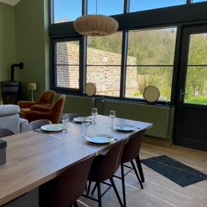 Dans un cadre verdoyant