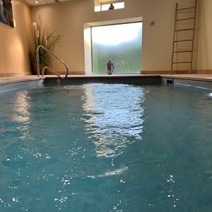 Piscine intérieure privative