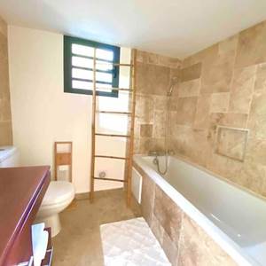 Chambre 2 - salle de bains