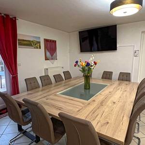 Grande table conviviale pour 14 personnes