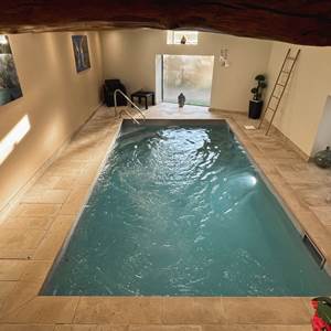 Pièce piscine intérieure