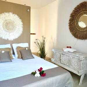 Les TI Pêcheurs villa grise - chambre au RDC