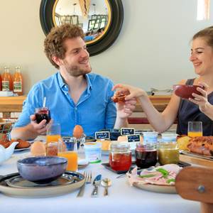 Petit déjeuner compris